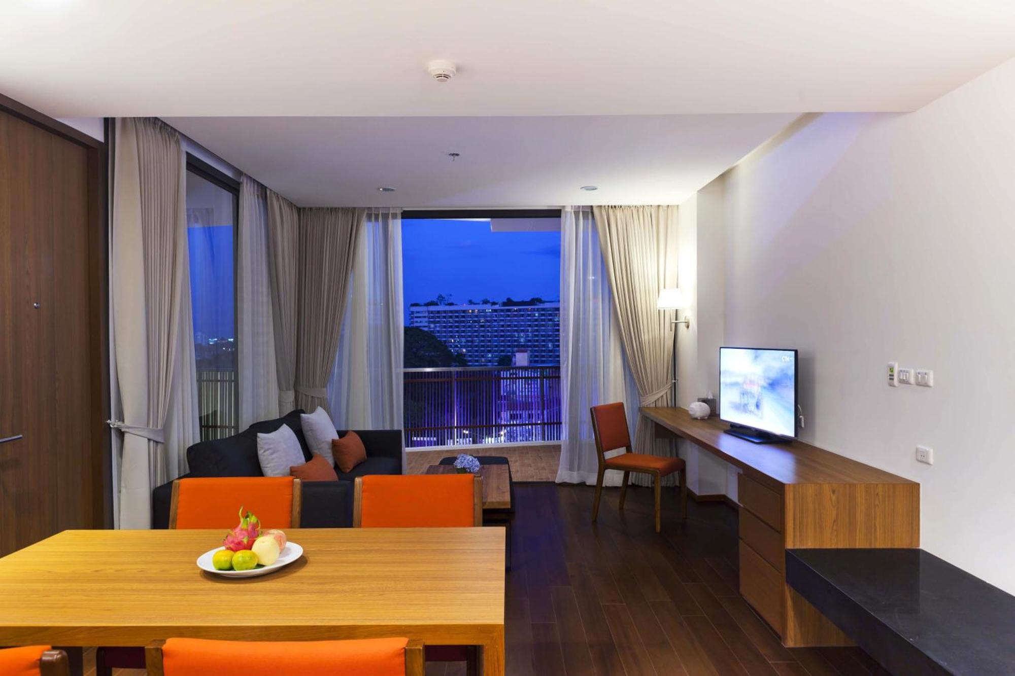 Eastin Tan Hotel Chiang Mai Exterior foto