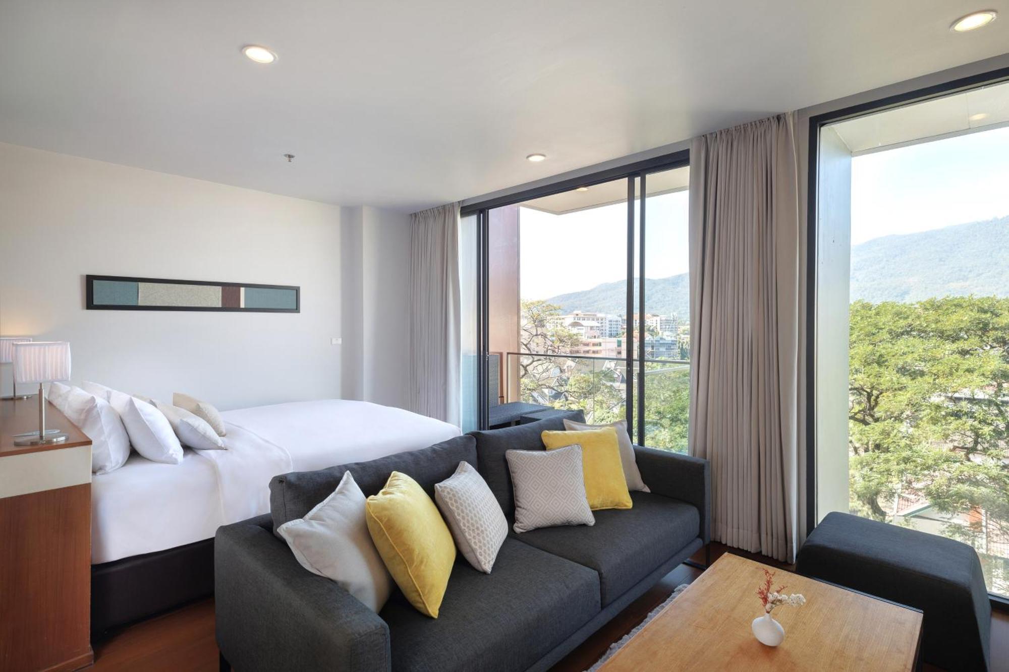 Eastin Tan Hotel Chiang Mai Exterior foto